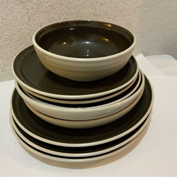 11pc Noritake Colorvara Chocolate Place Serving: Salad, Dinner Plates Bowls - Picture 15 of 16
